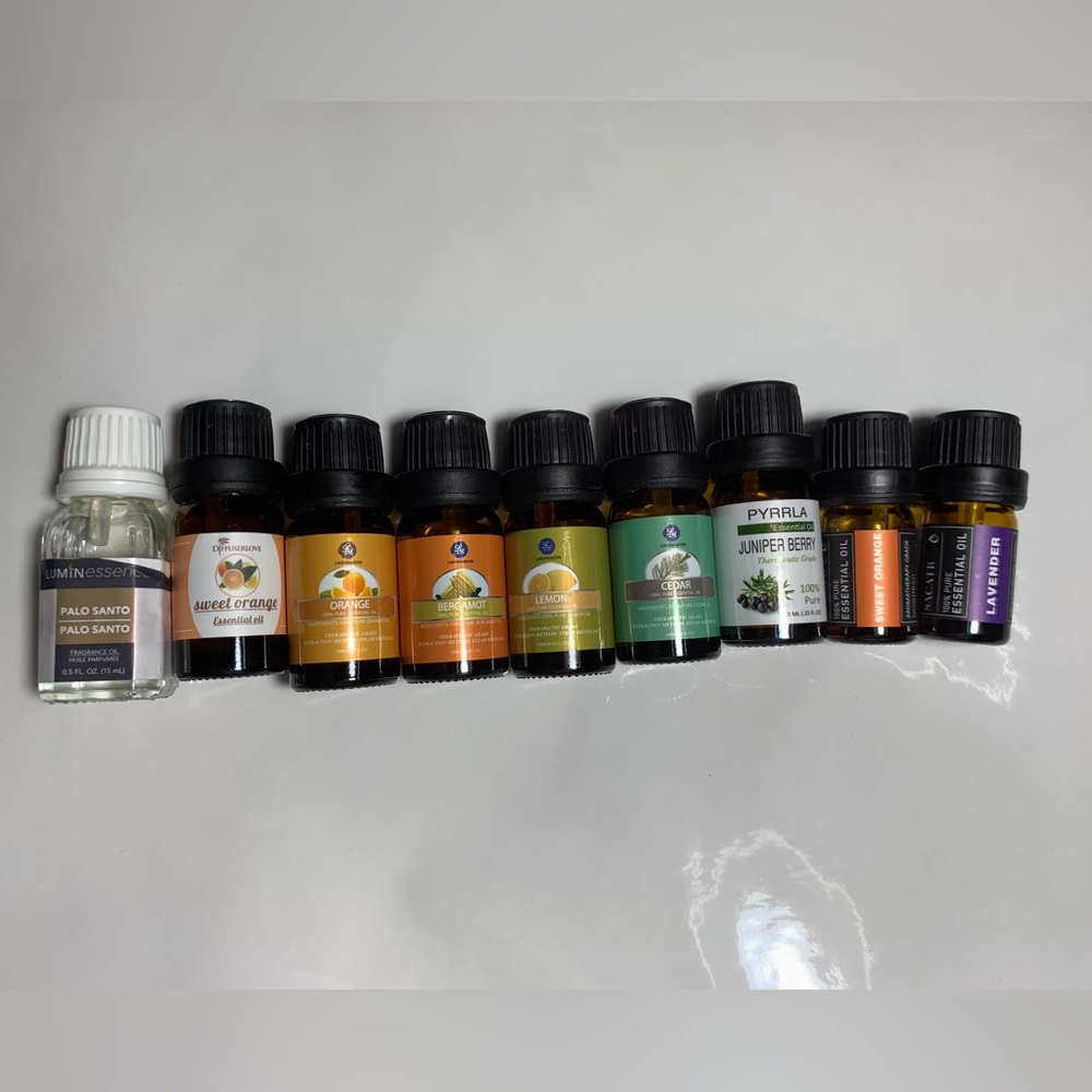 Empty Essential Oil bottles - Various Scents (not cleaned)